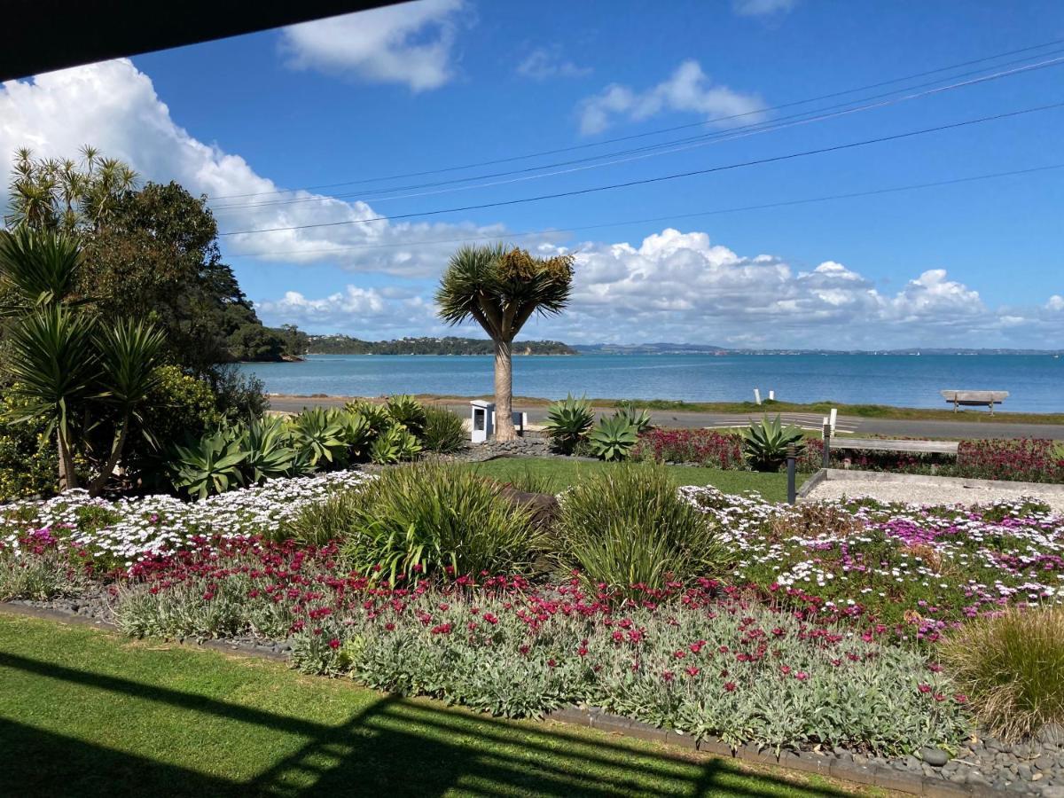 Waiheke Waterfront Lodge Oneroa Экстерьер фото