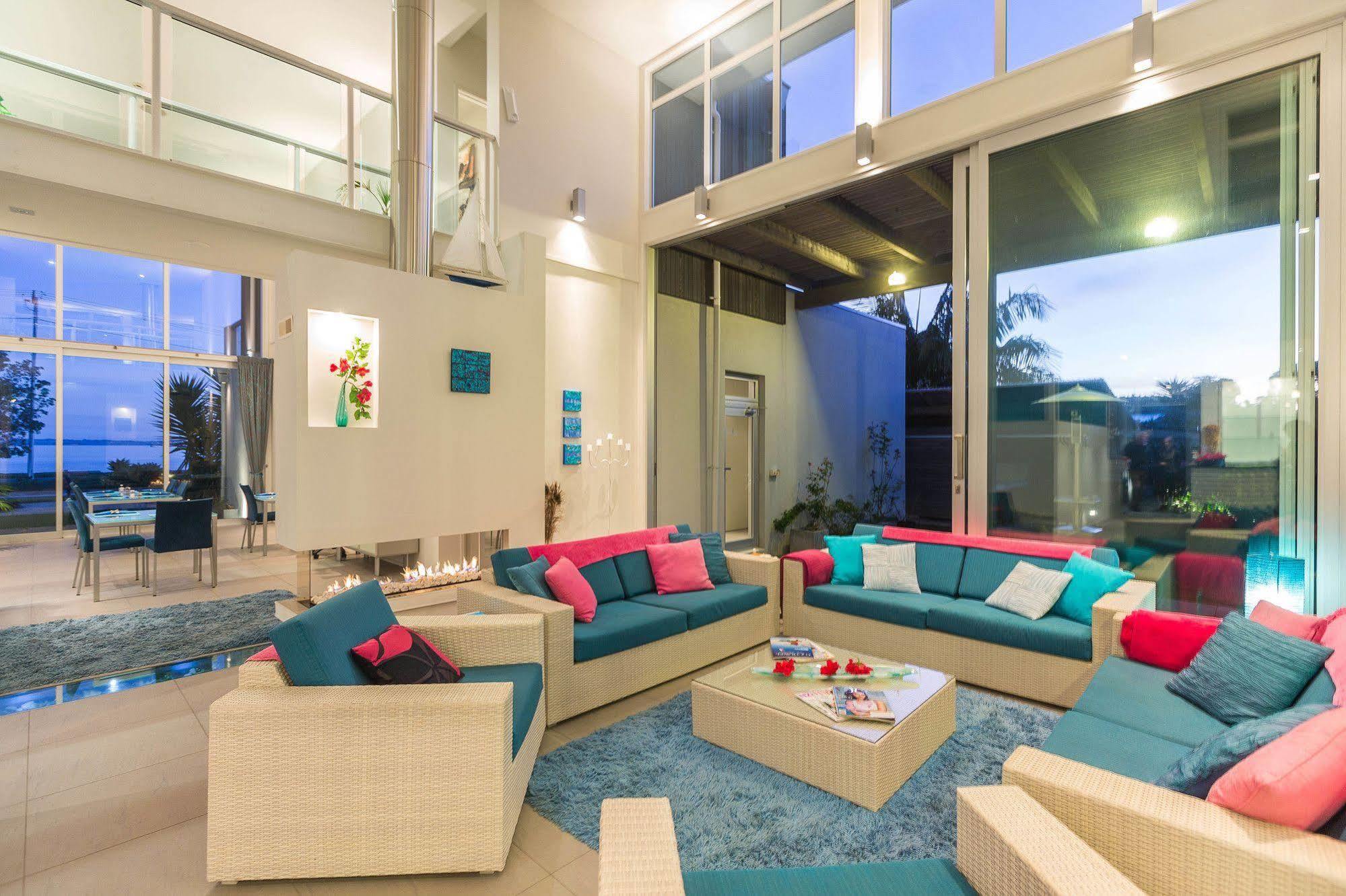 Waiheke Waterfront Lodge Oneroa Экстерьер фото