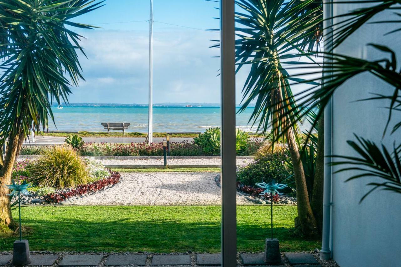 Waiheke Waterfront Lodge Oneroa Экстерьер фото